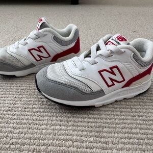 New Balance 997 Kids' Gray and Red Sneakers - size 9